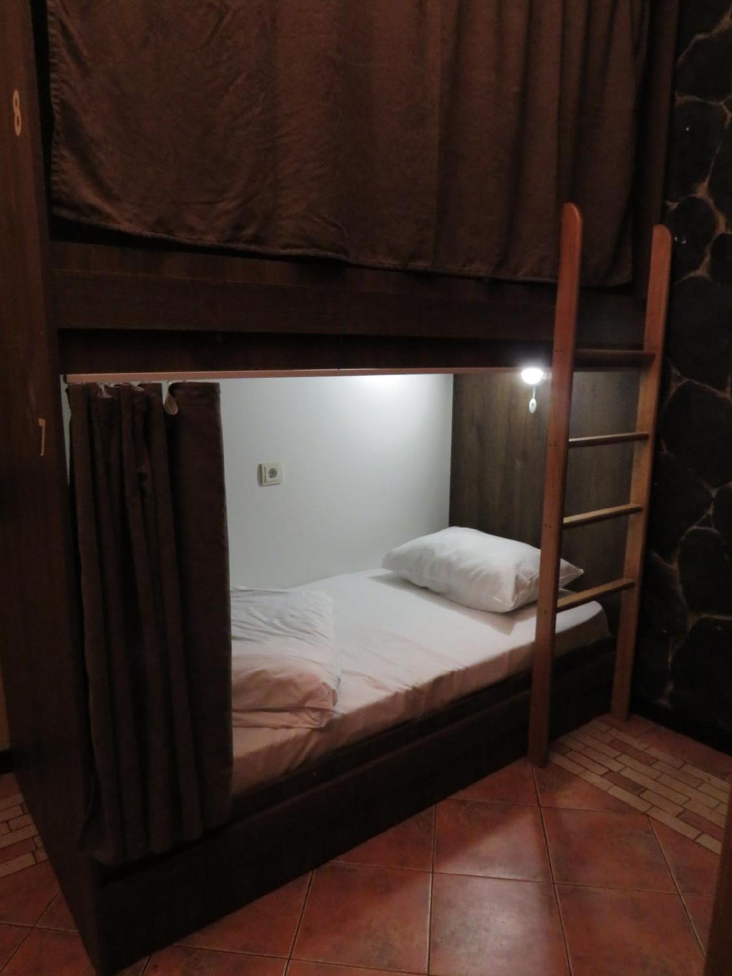 Hostel Jan In The Very Center Yerevan Luaran gambar